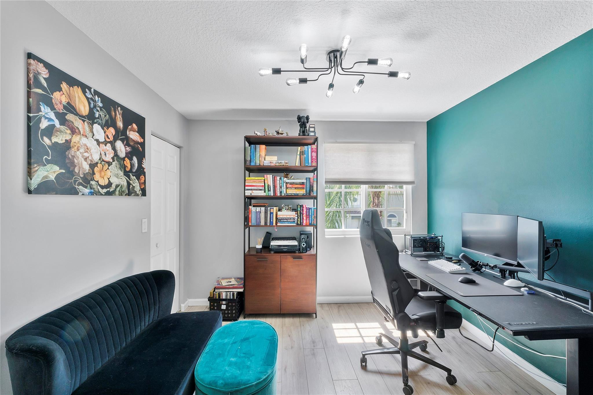 1367 SW 48th Terrace