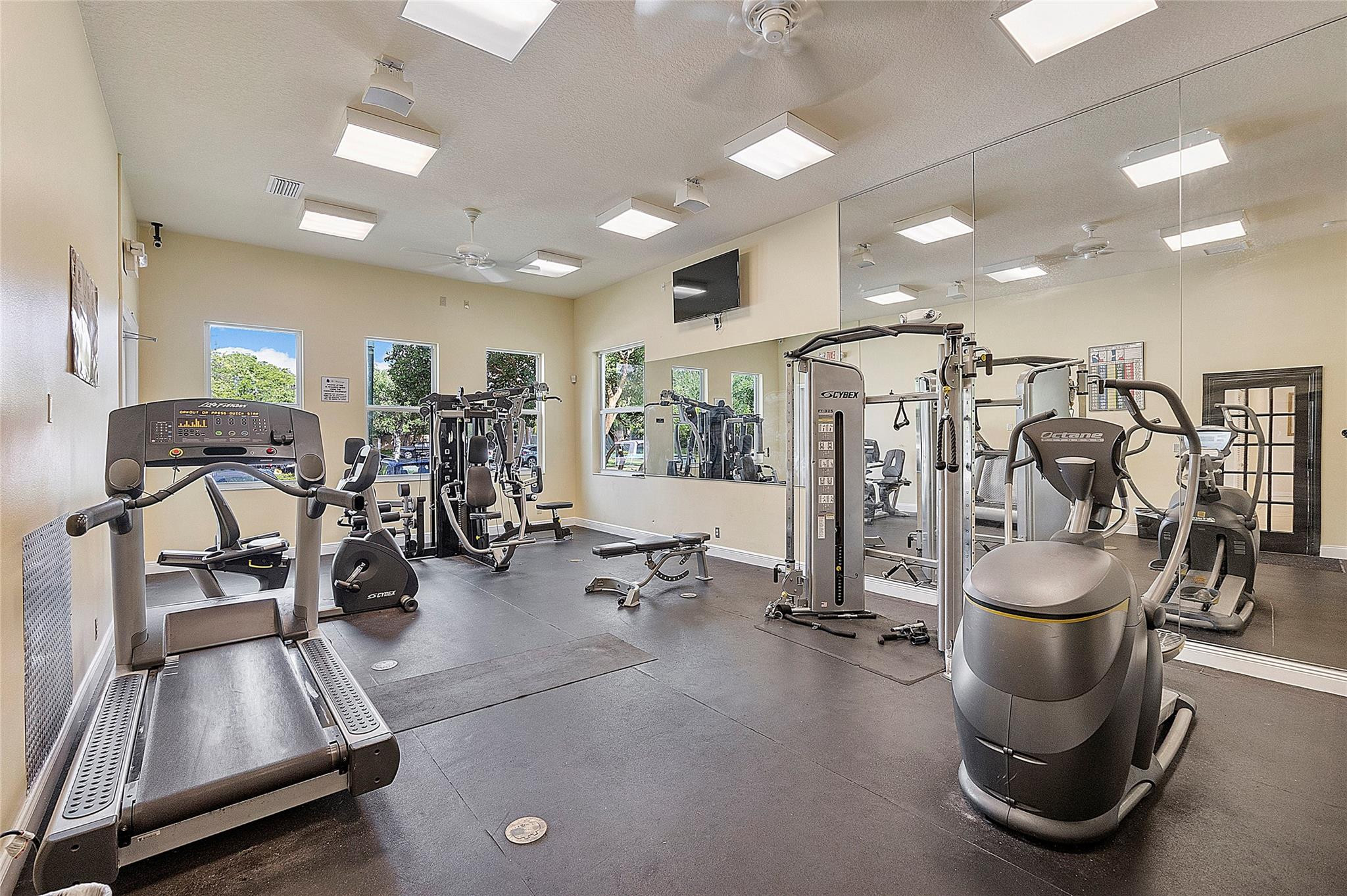 1367 SW 48th Terrace