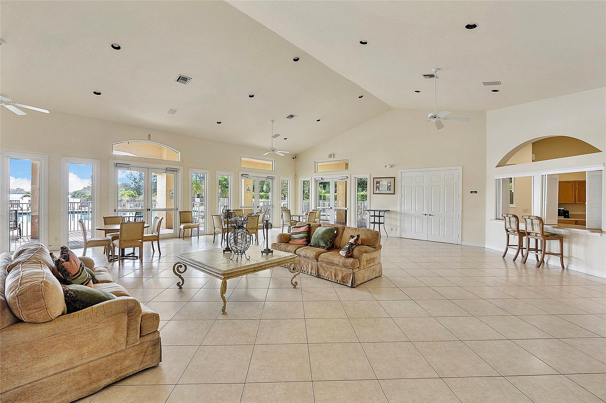 1367 SW 48th Terrace