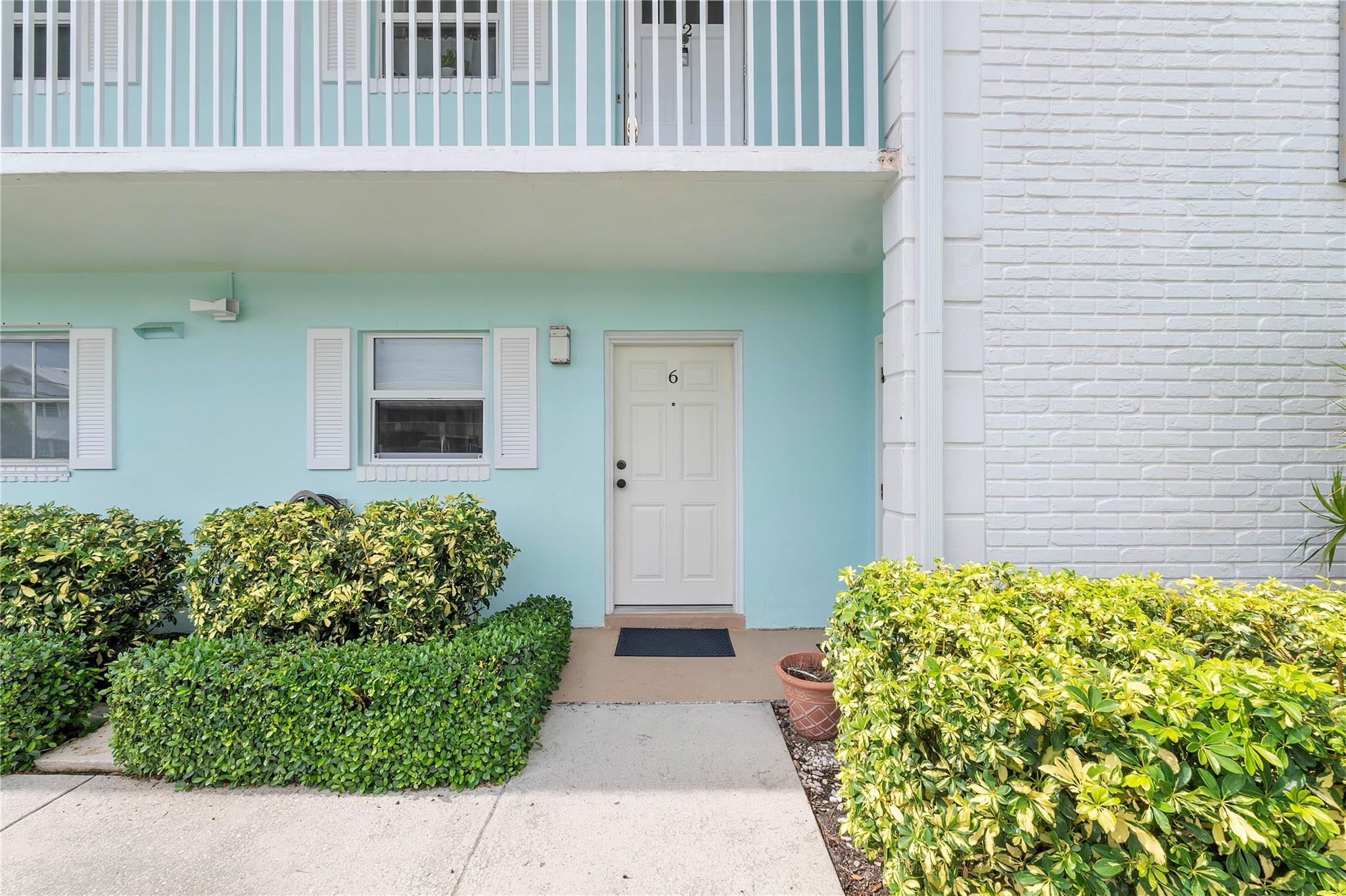 2330 NE 36th Street 6