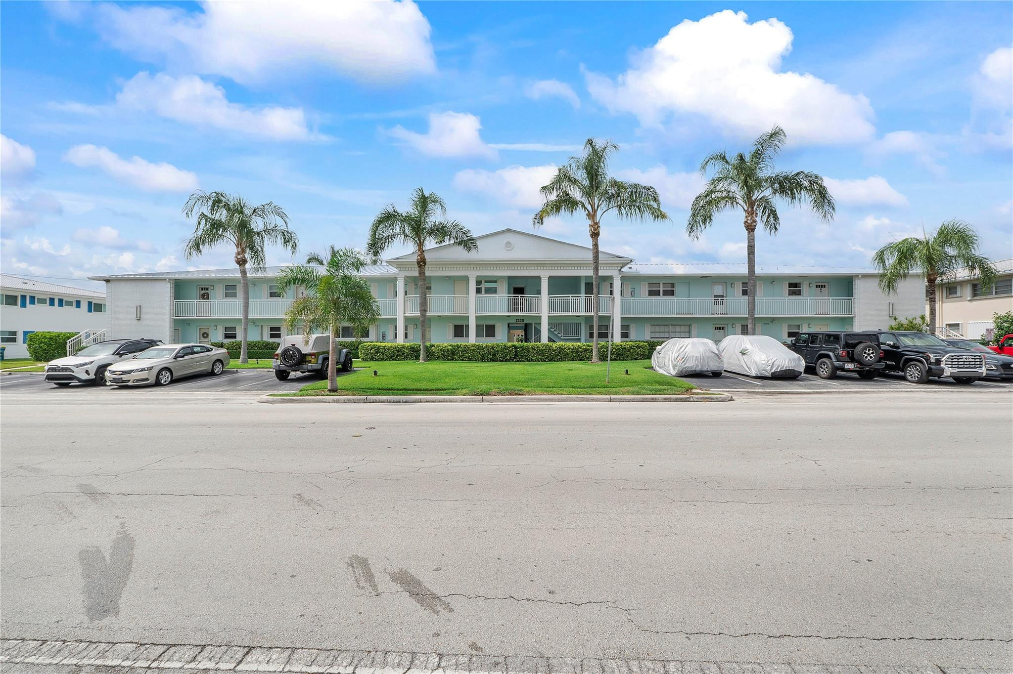 2330 NE 36th Street 6