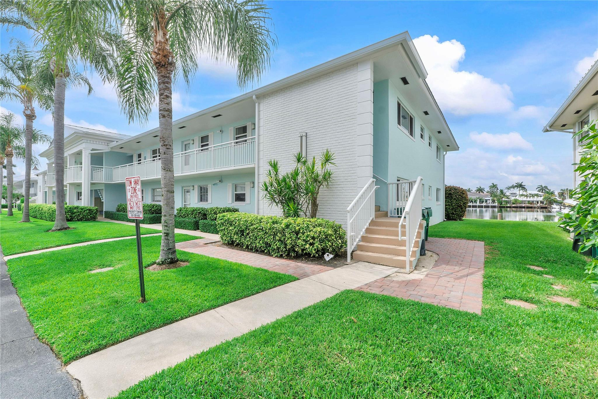 2330 NE 36th Street 6