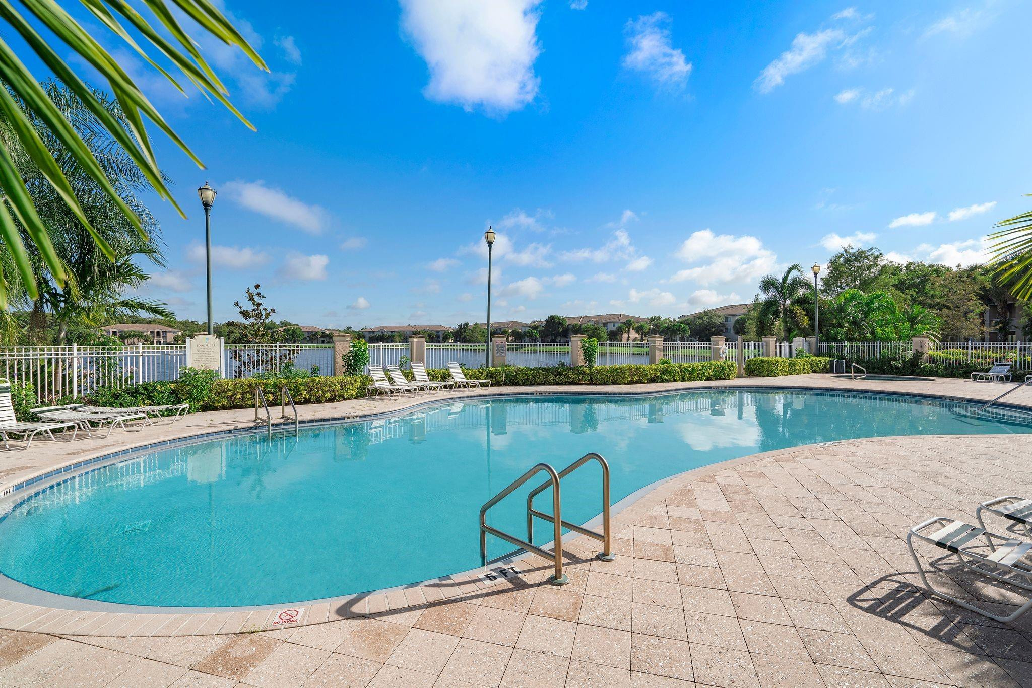 5031 Wiles Road 207