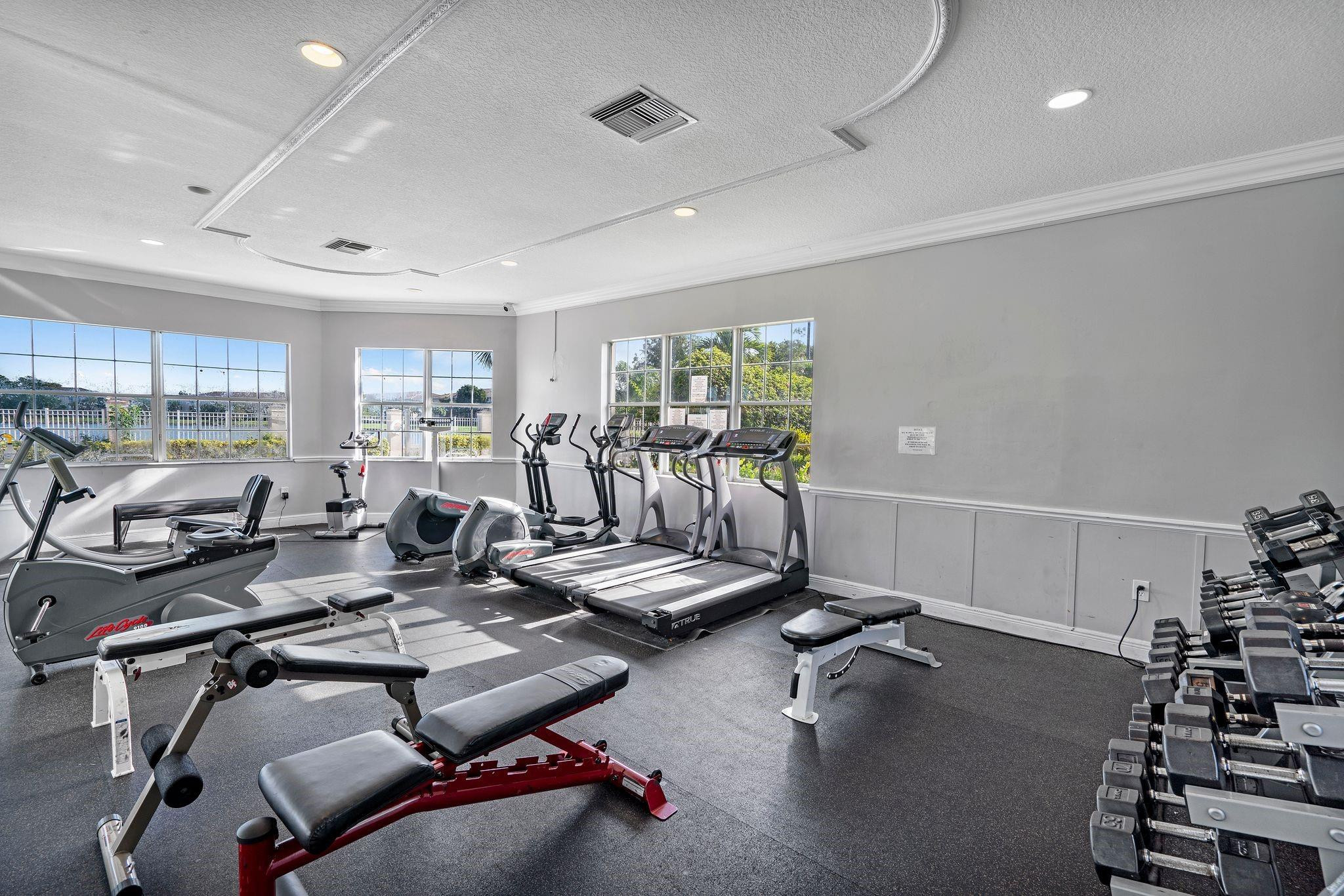 5031 Wiles Road 207