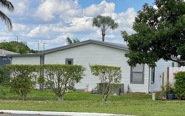 927 Sun Acres Lane