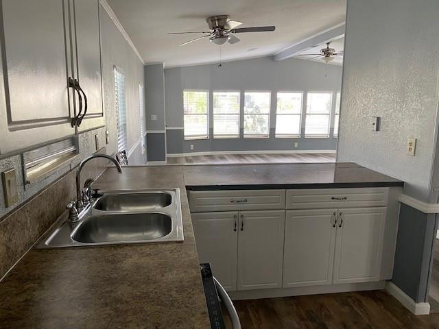 927 Sun Acres Lane