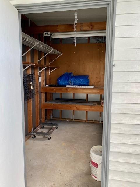 927 Sun Acres Lane