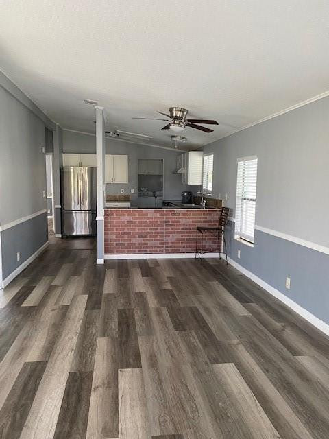 927 Sun Acres Lane