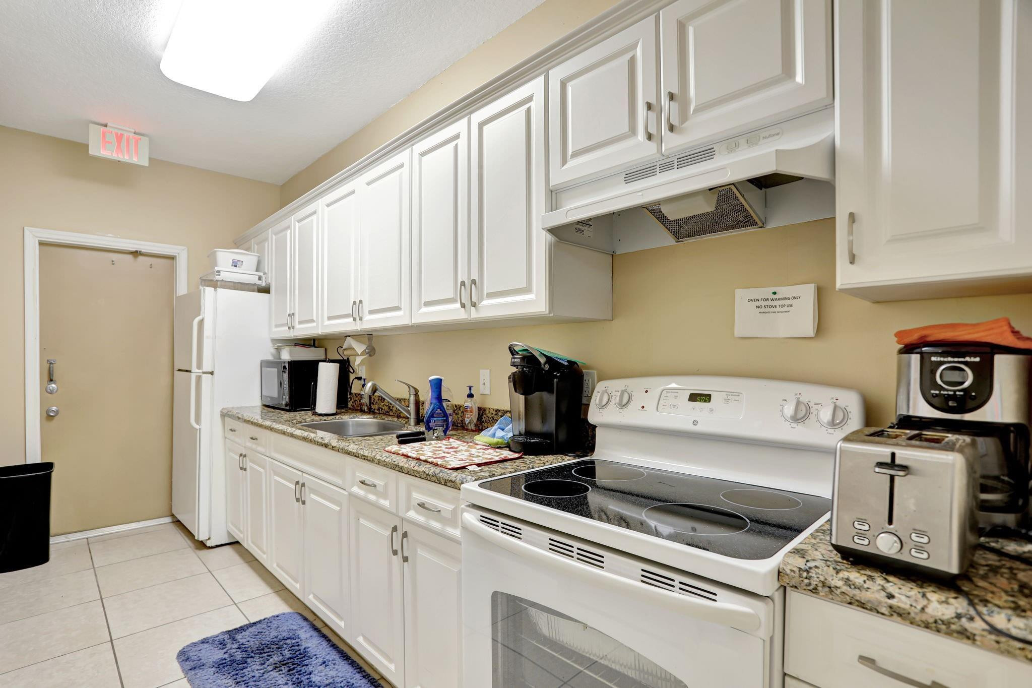 6033 Coral Lake Drive 6033