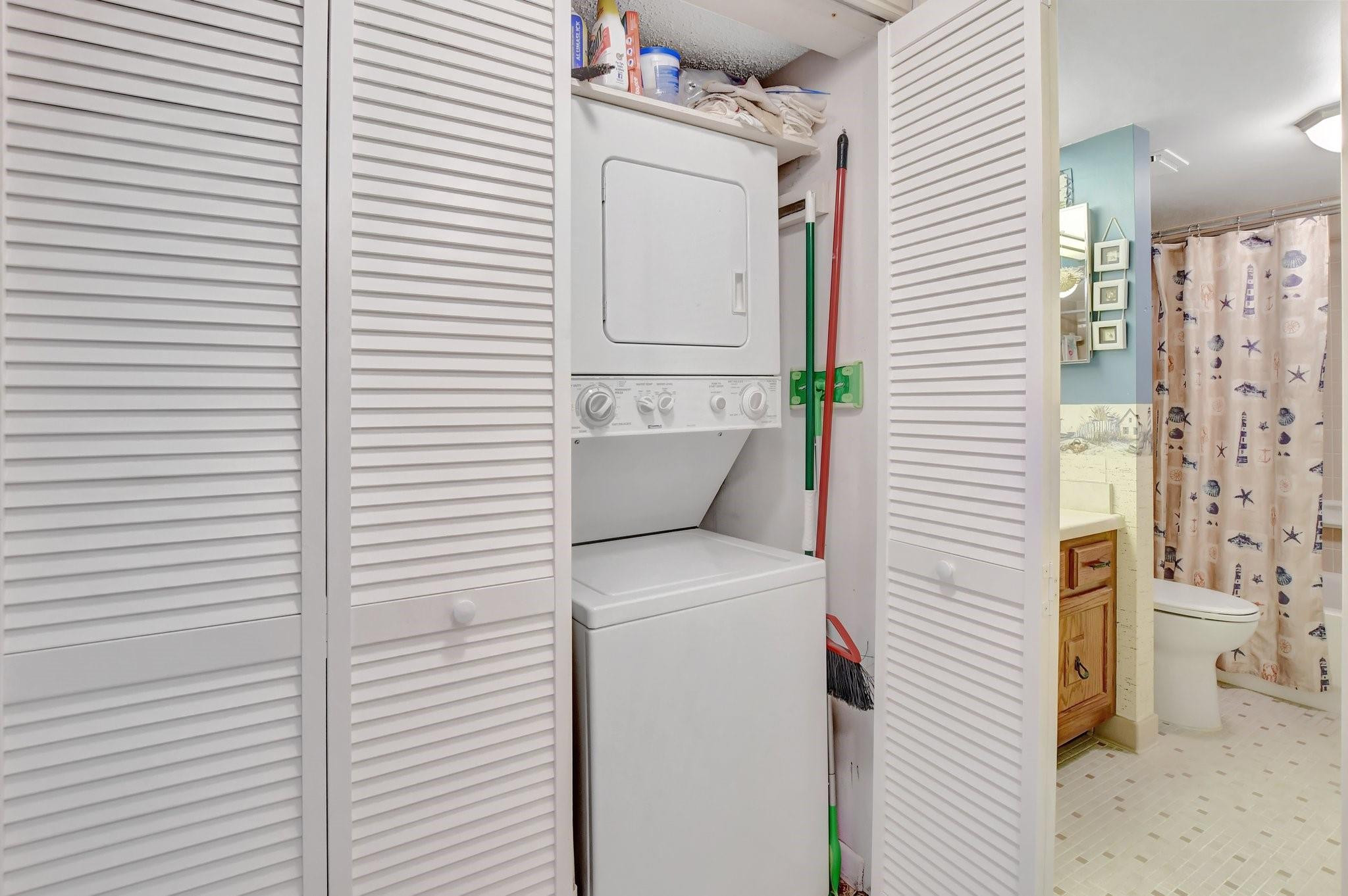 6033 Coral Lake Drive 6033