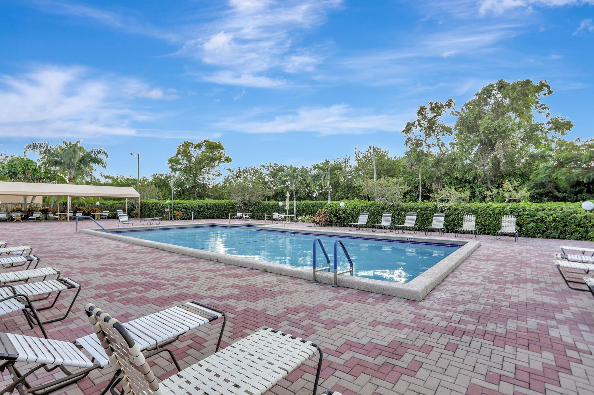 6033 Coral Lake Drive 6033