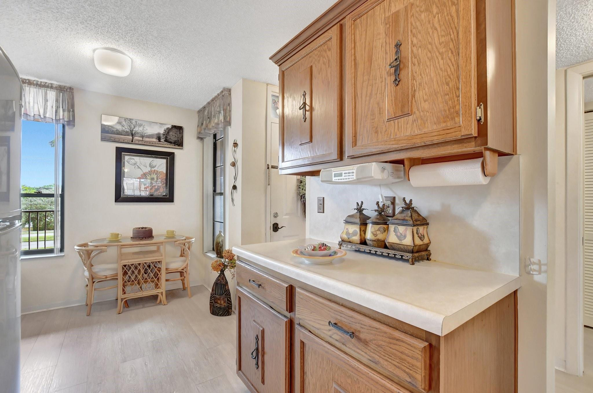 6033 Coral Lake Drive 6033