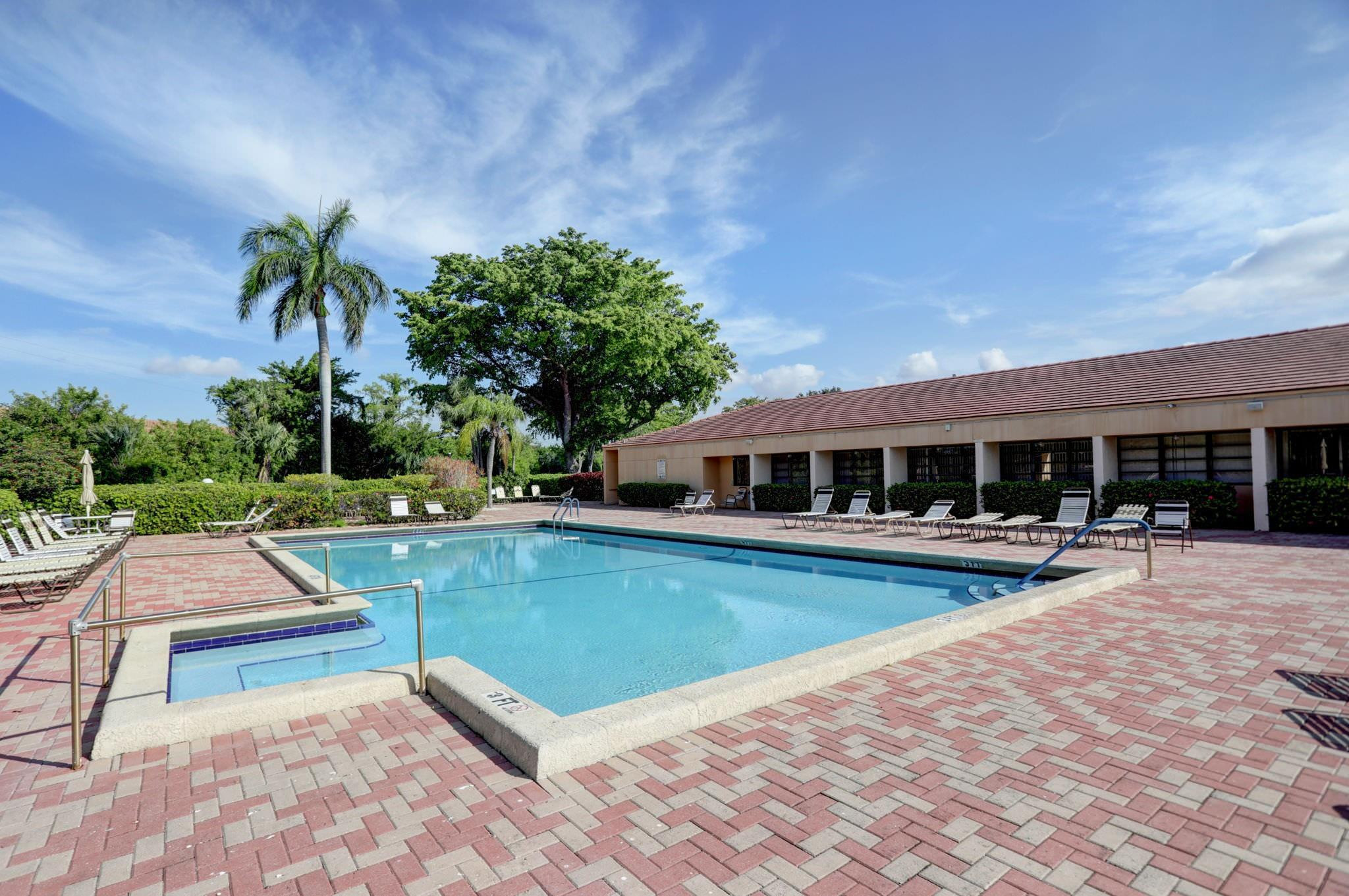 6033 Coral Lake Drive 6033