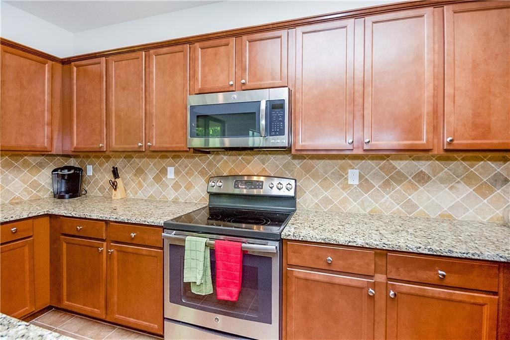 8857 Willow Cove Lane