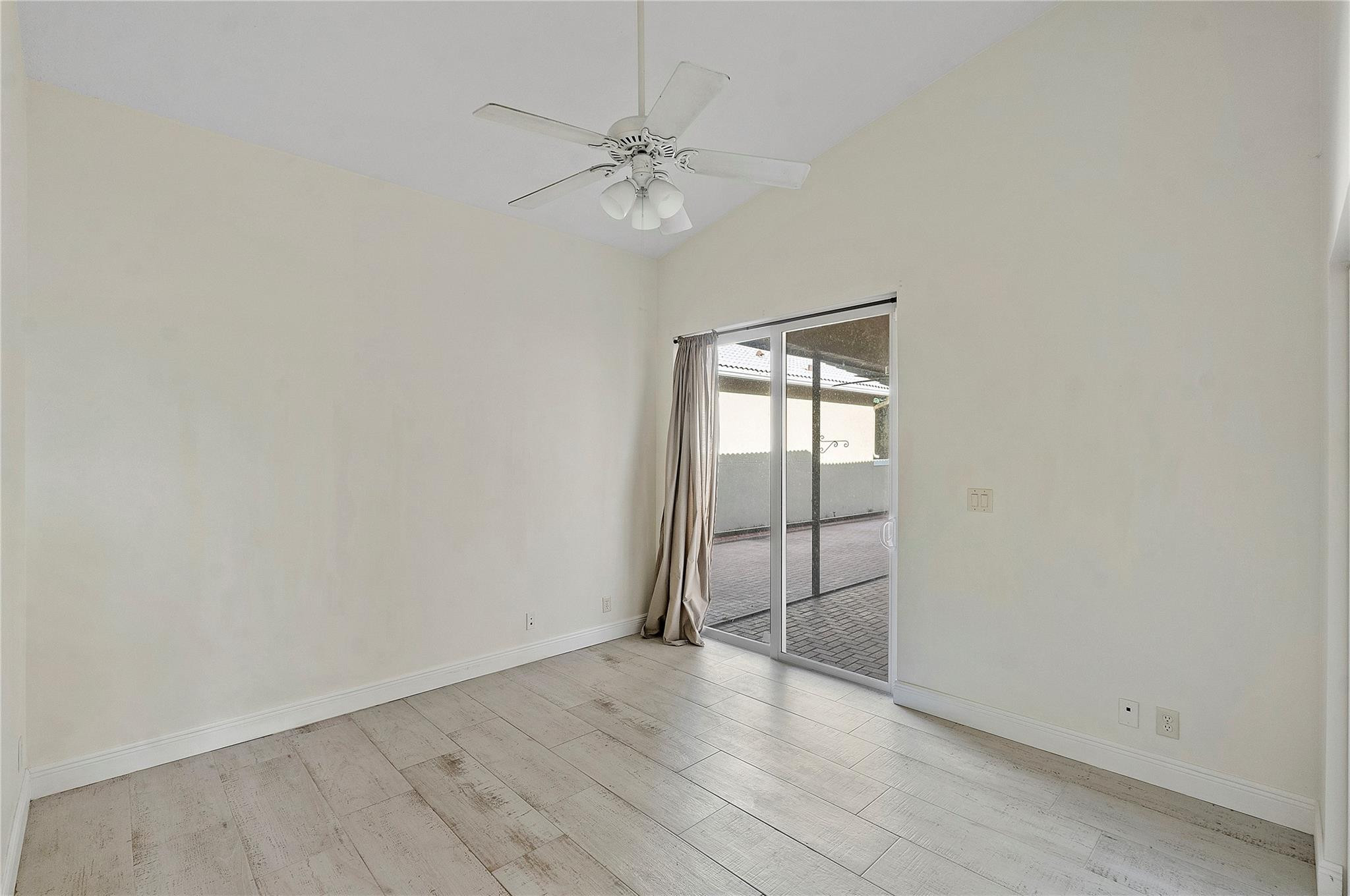 12117 NW 59th Street