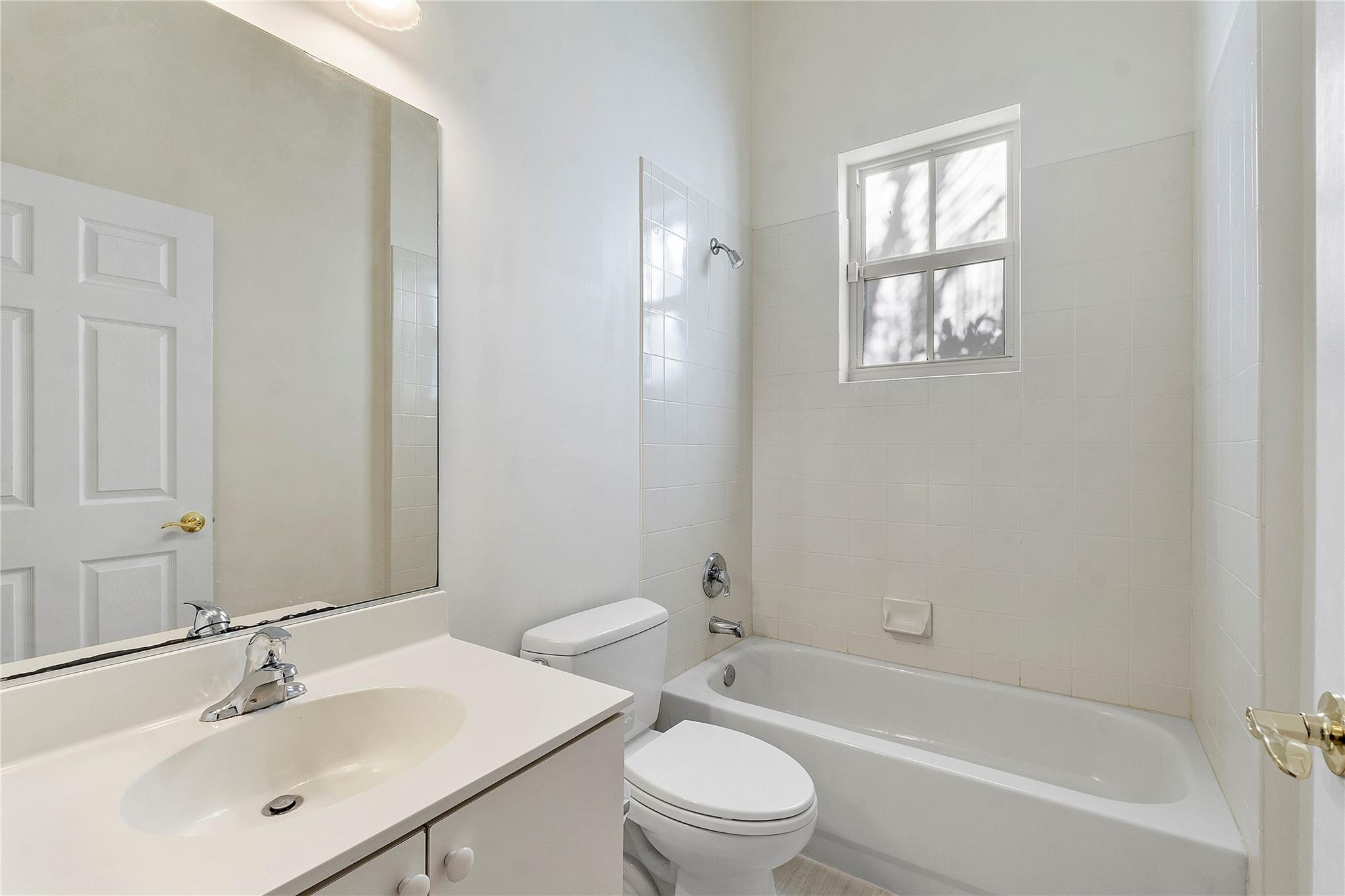 12117 NW 59th Street