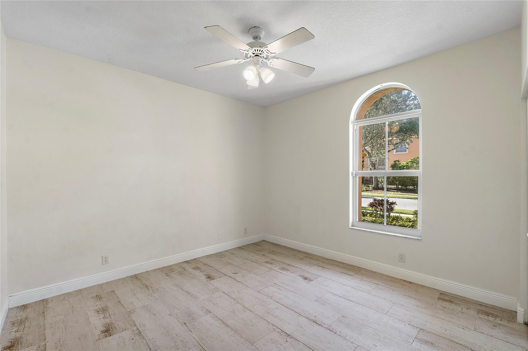 12117 NW 59th Street