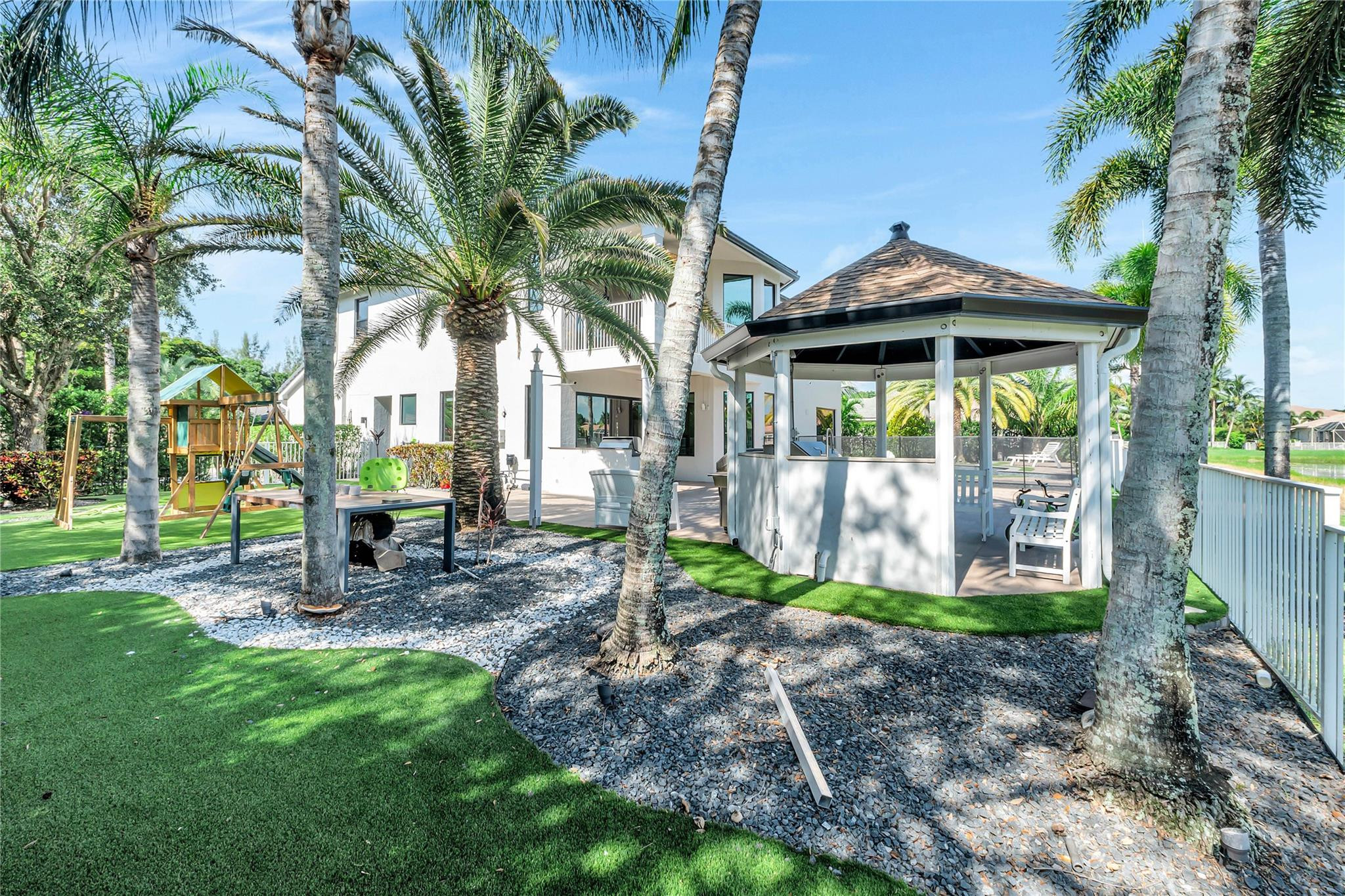 11737 Windsor Bay Place