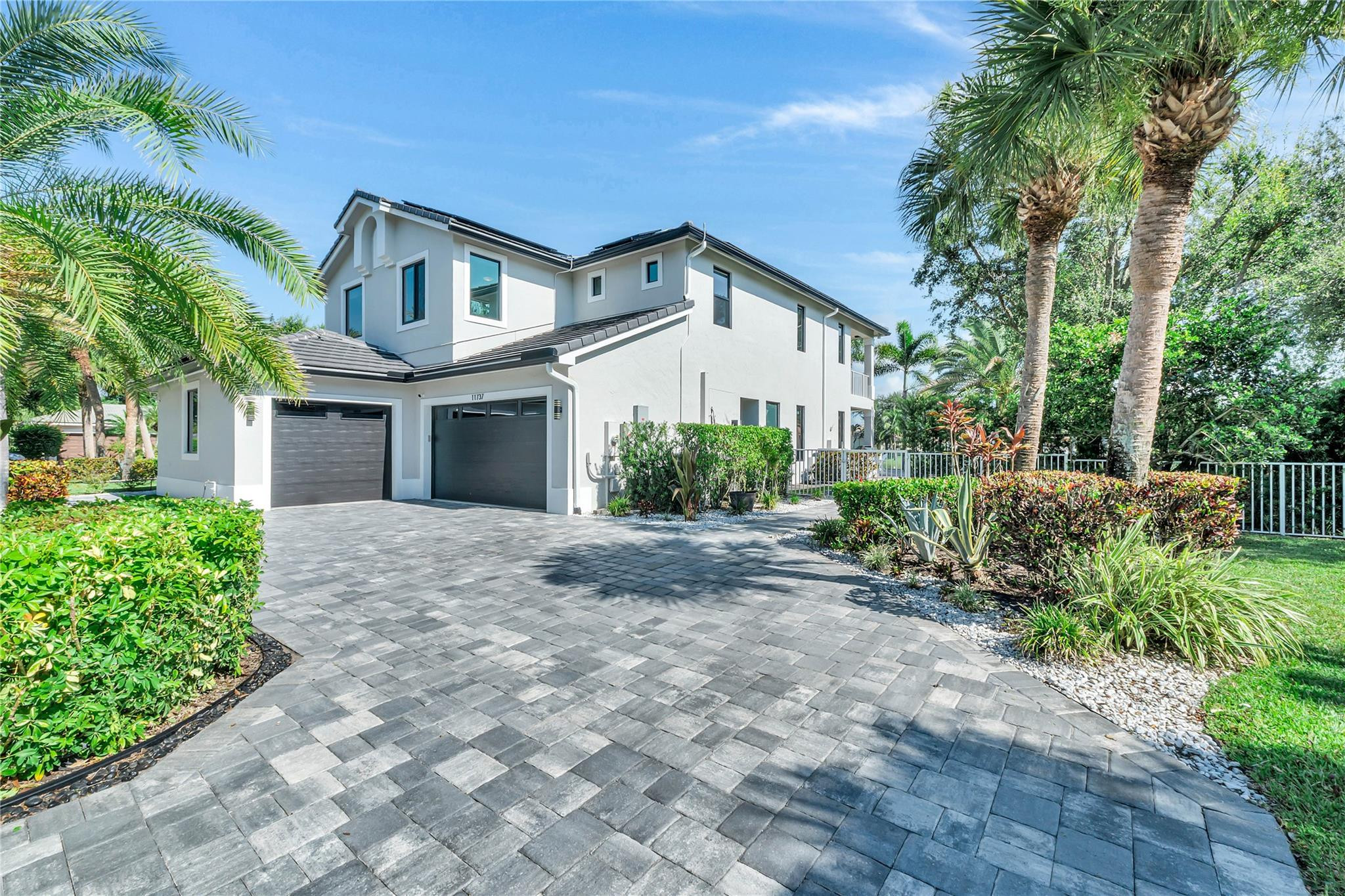 11737 Windsor Bay Place