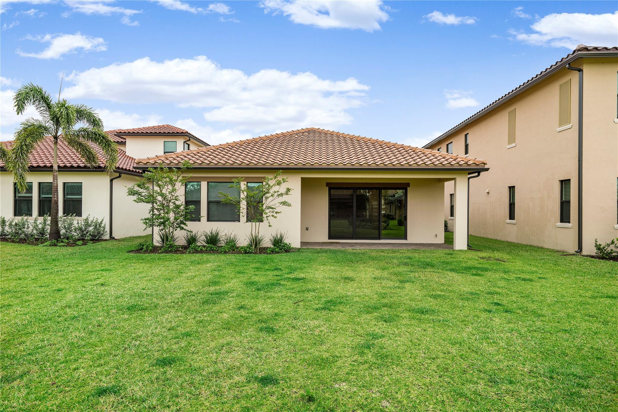 11785 S Waterway Circle