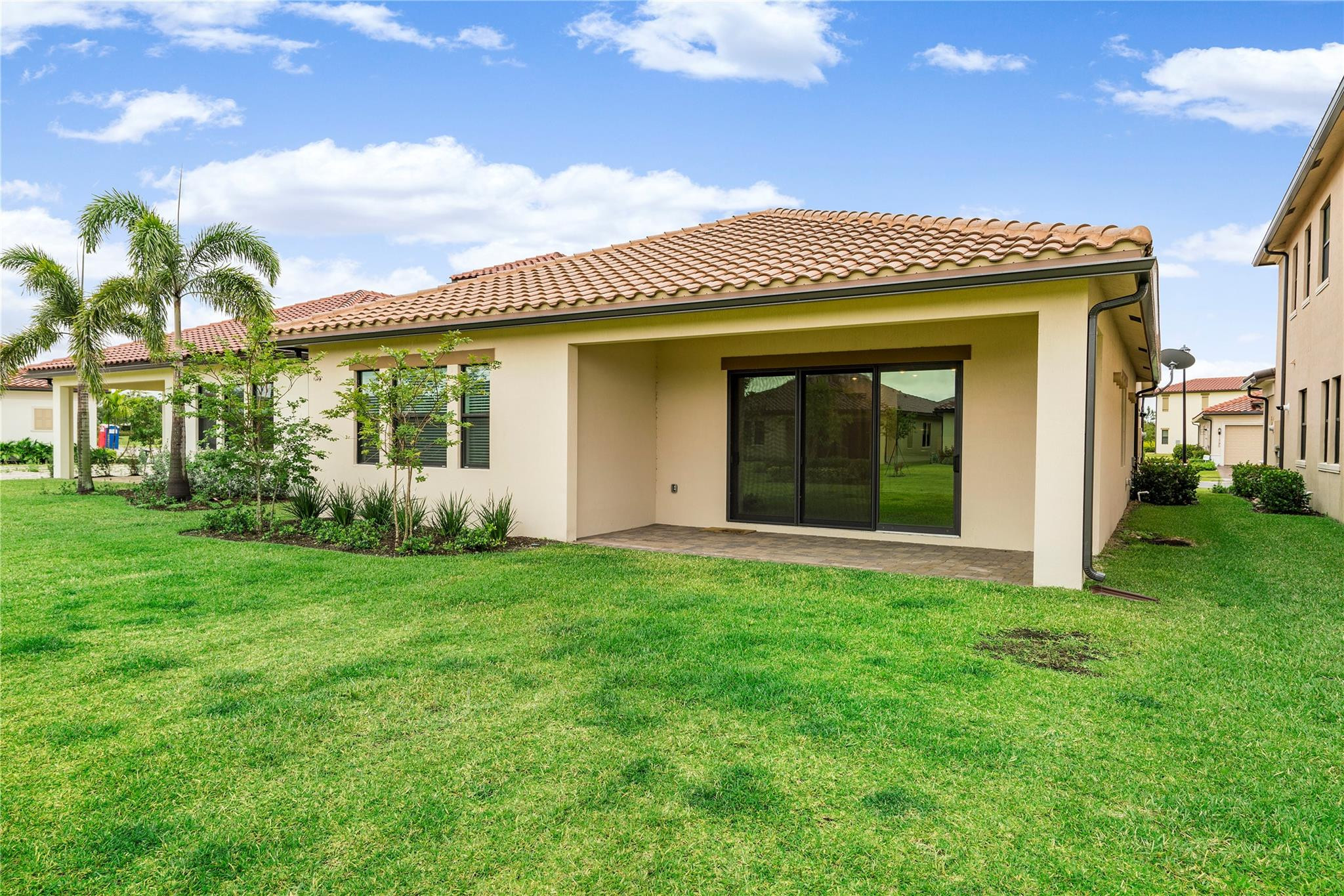 11785 S Waterway Circle