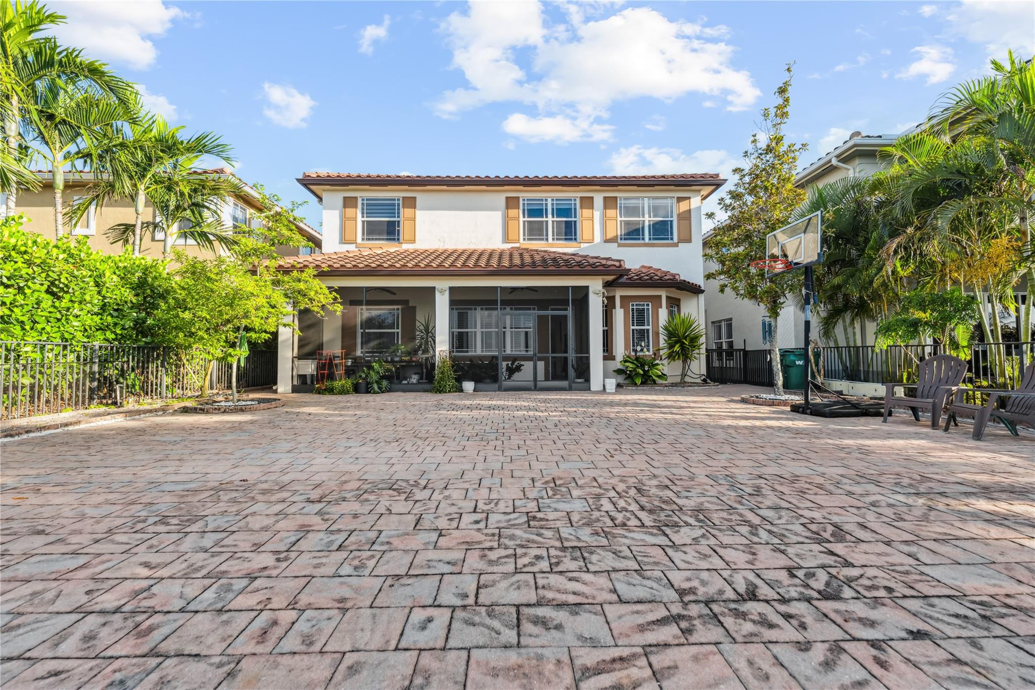 9725 Blue Isle