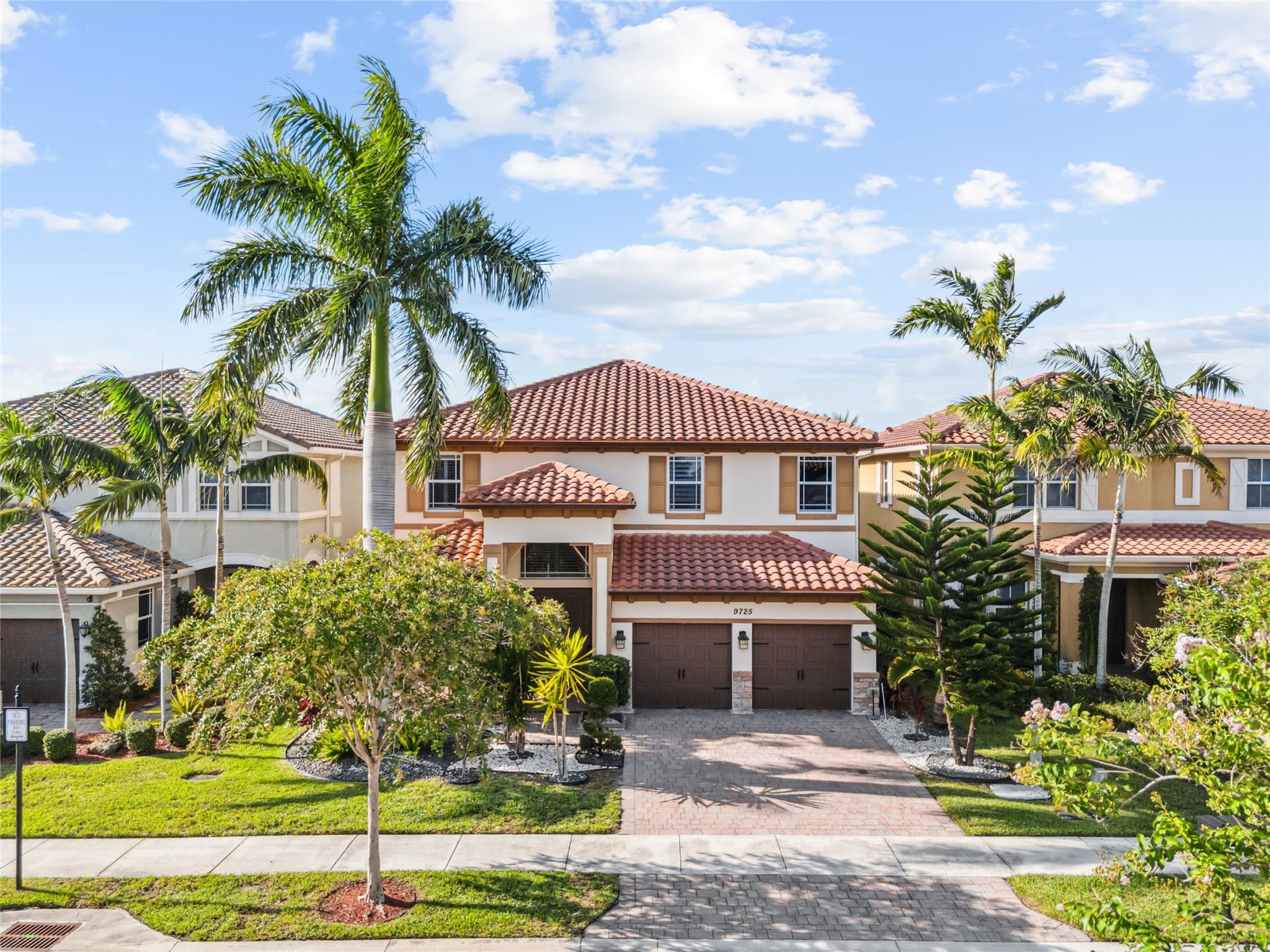9725 Blue Isle