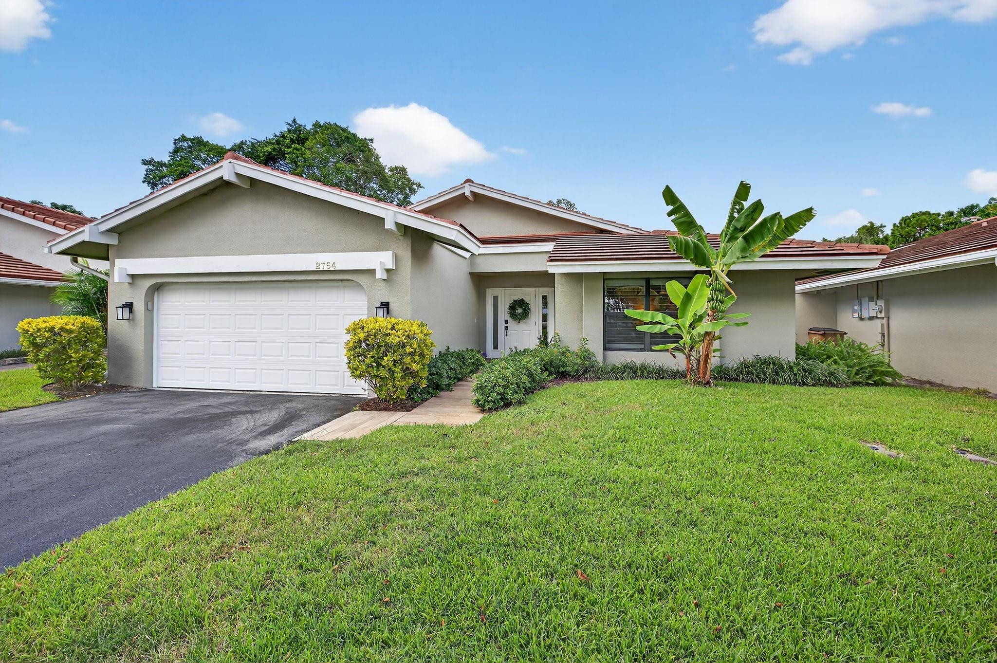 2754 Deer Creek Kelly Brooke Lane