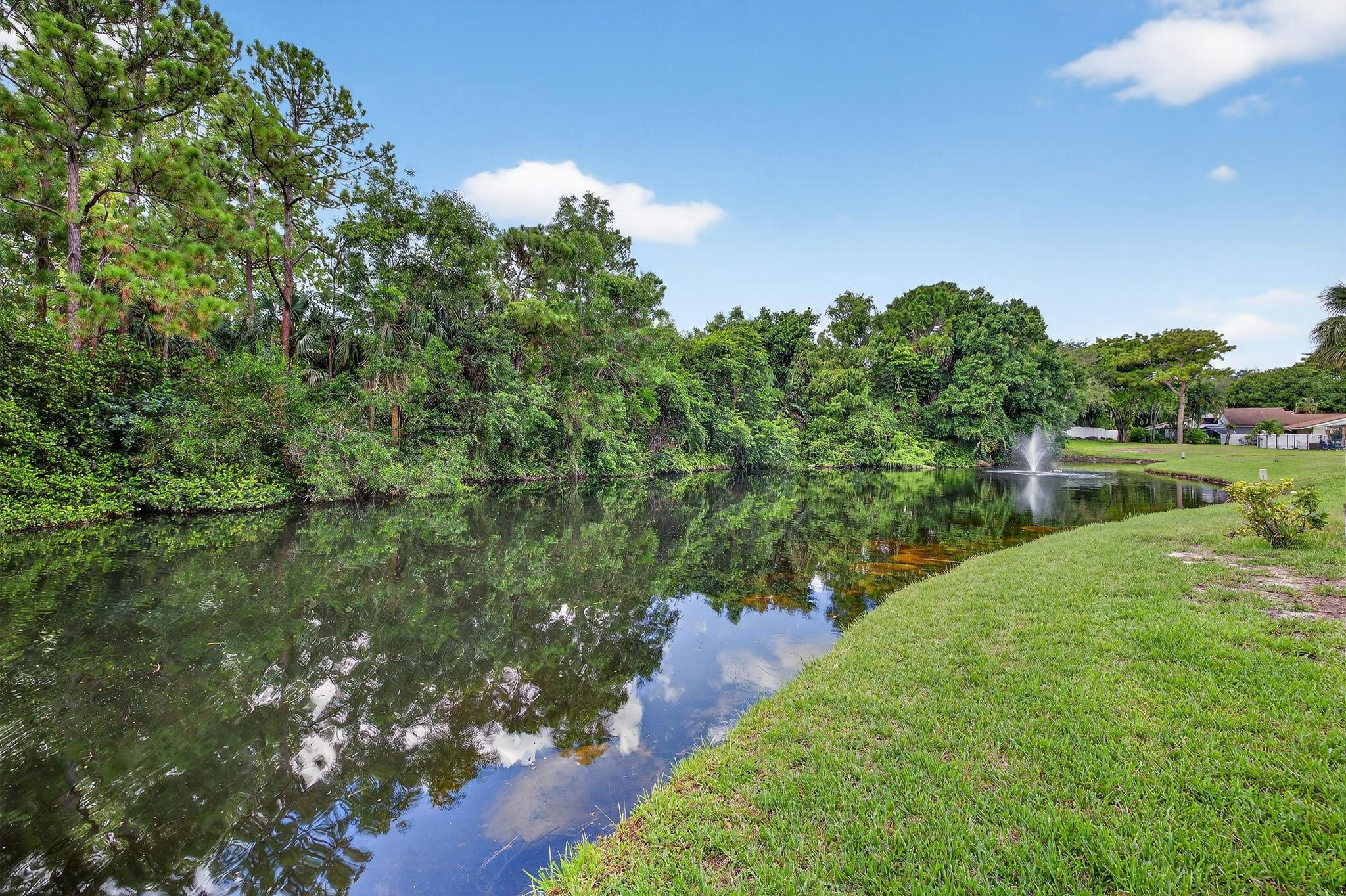 2754 Deer Creek Kelly Brooke Lane