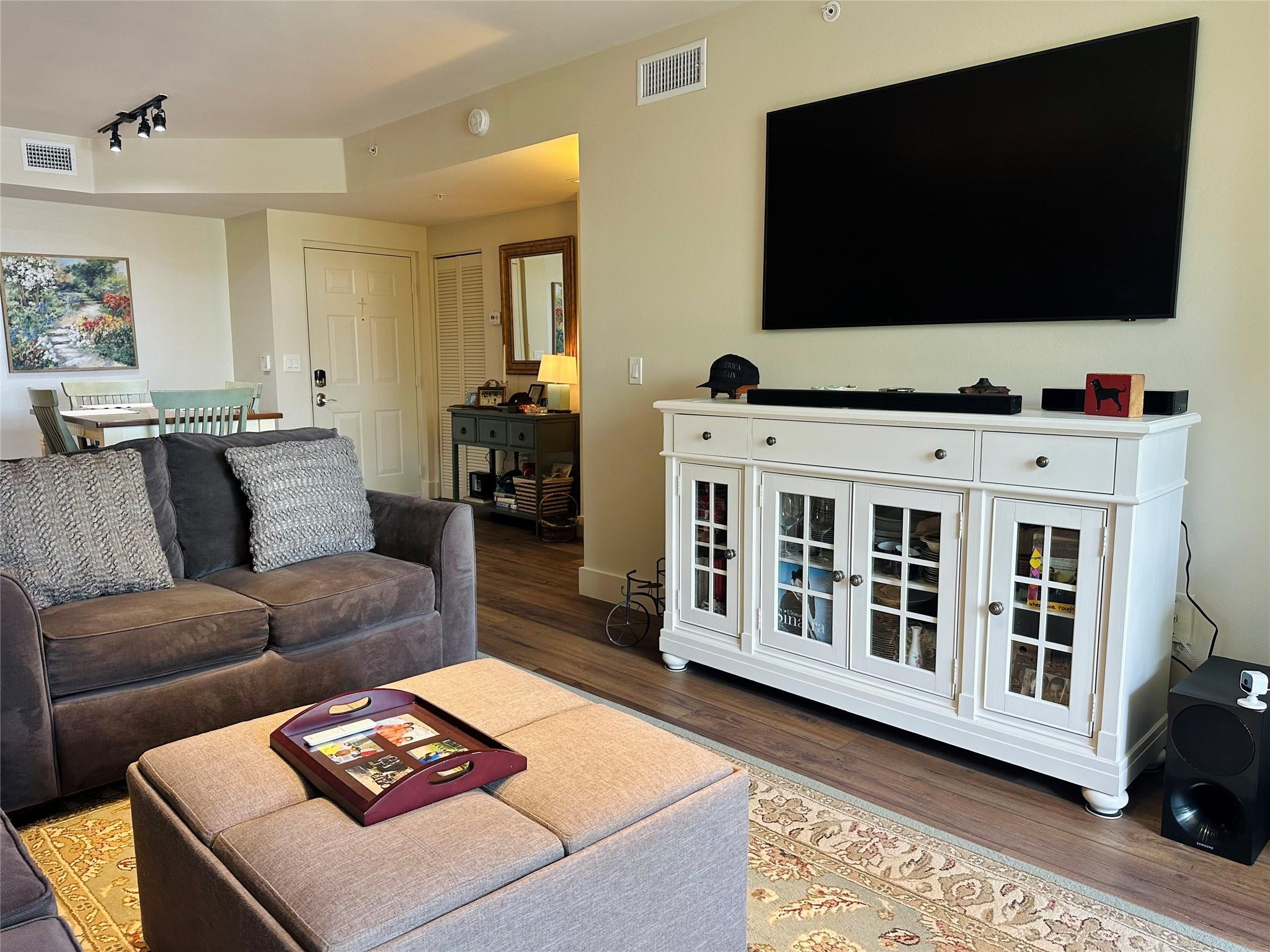 7940 Nob Hill Road 206