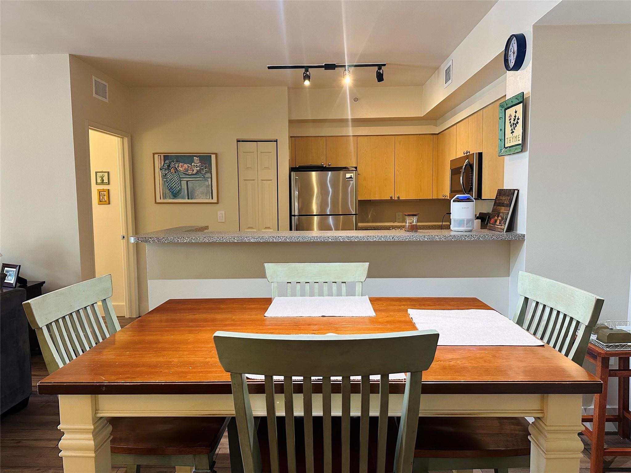 7940 Nob Hill Road 206