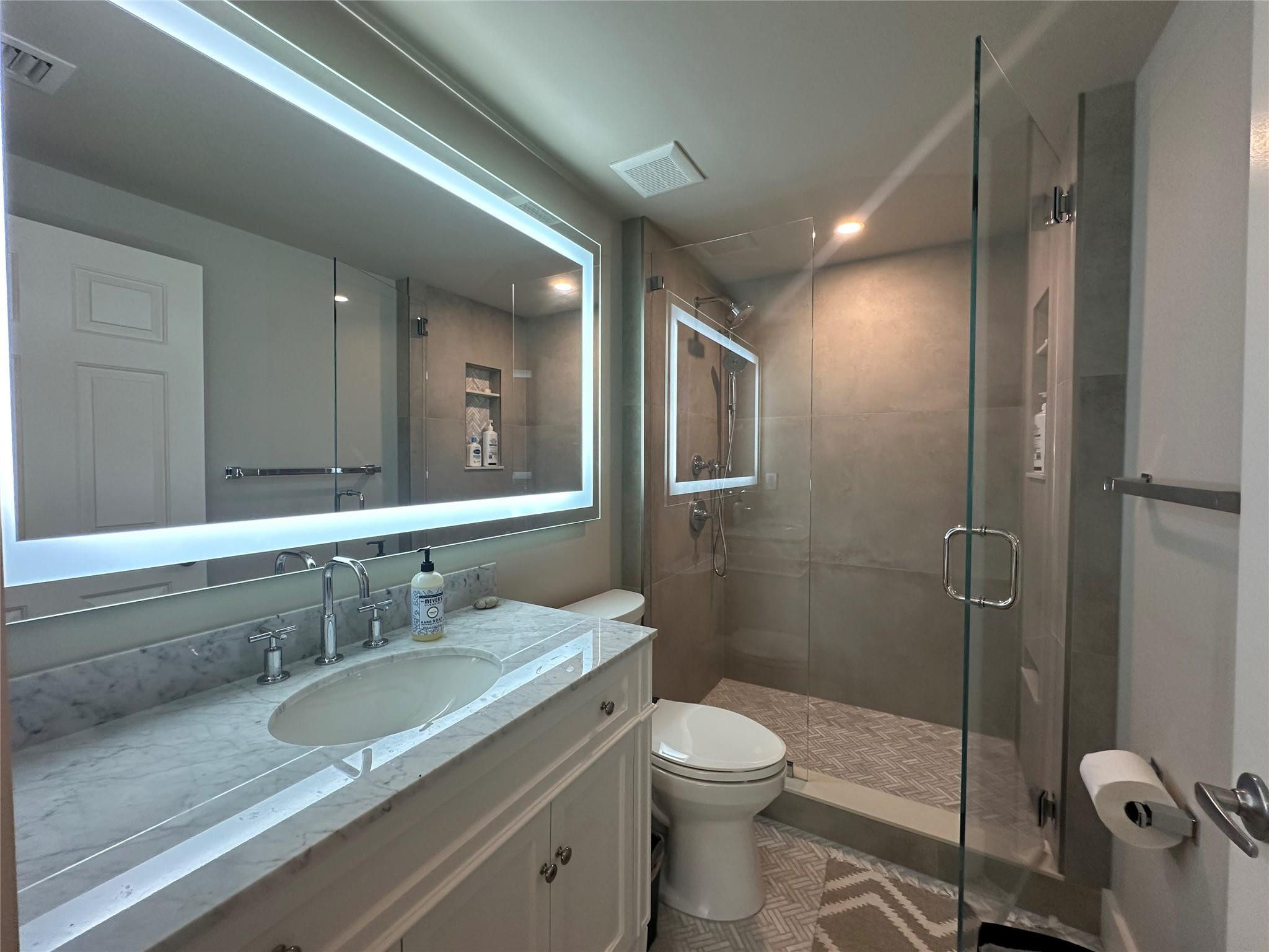 7940 Nob Hill Road 206