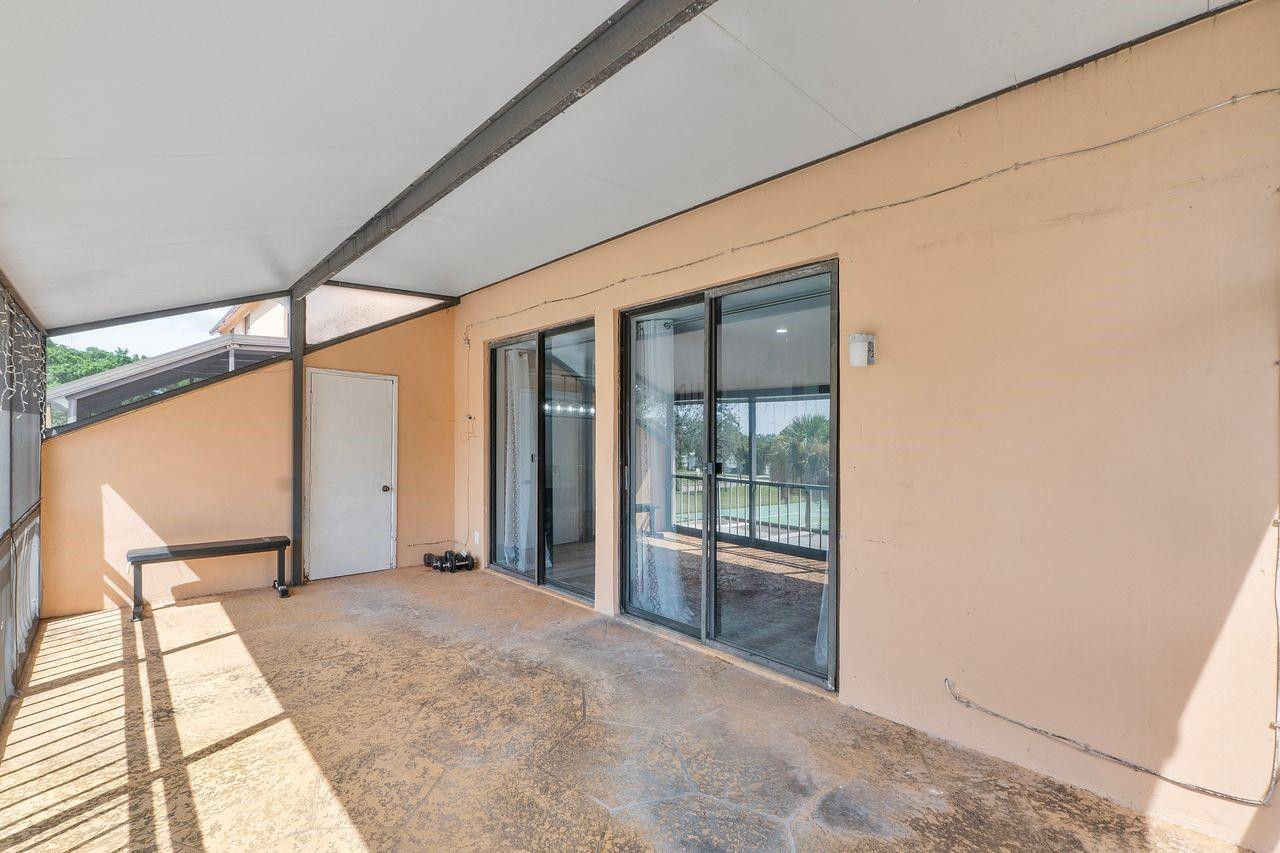 400 Commodore Drive 316