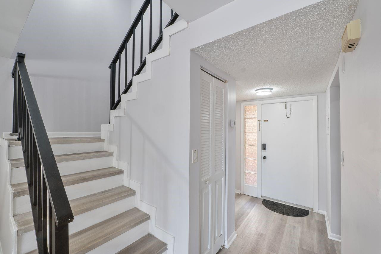 400 Commodore Drive 316