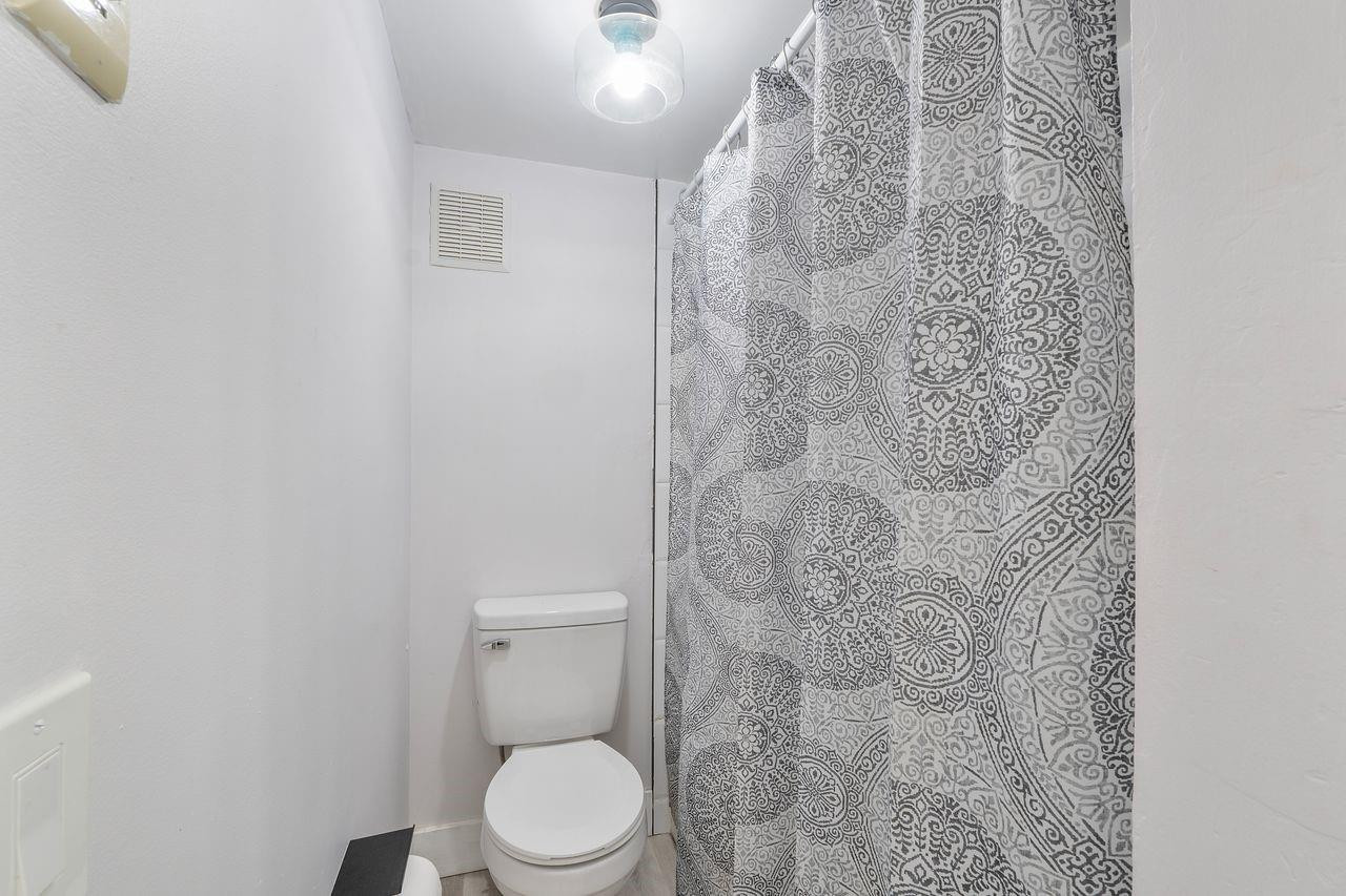 400 Commodore Drive 316