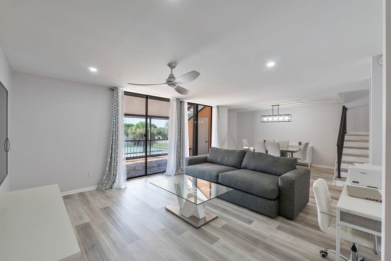 400 Commodore Drive 316