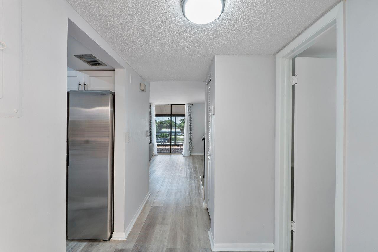 400 Commodore Drive 316