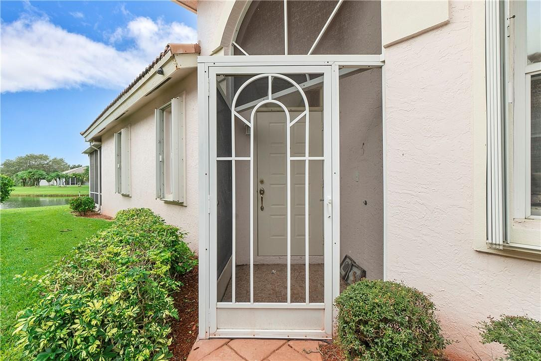 5690 Emerald Cay Terrace 5690