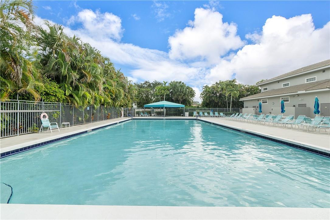 5690 Emerald Cay Terrace 5690
