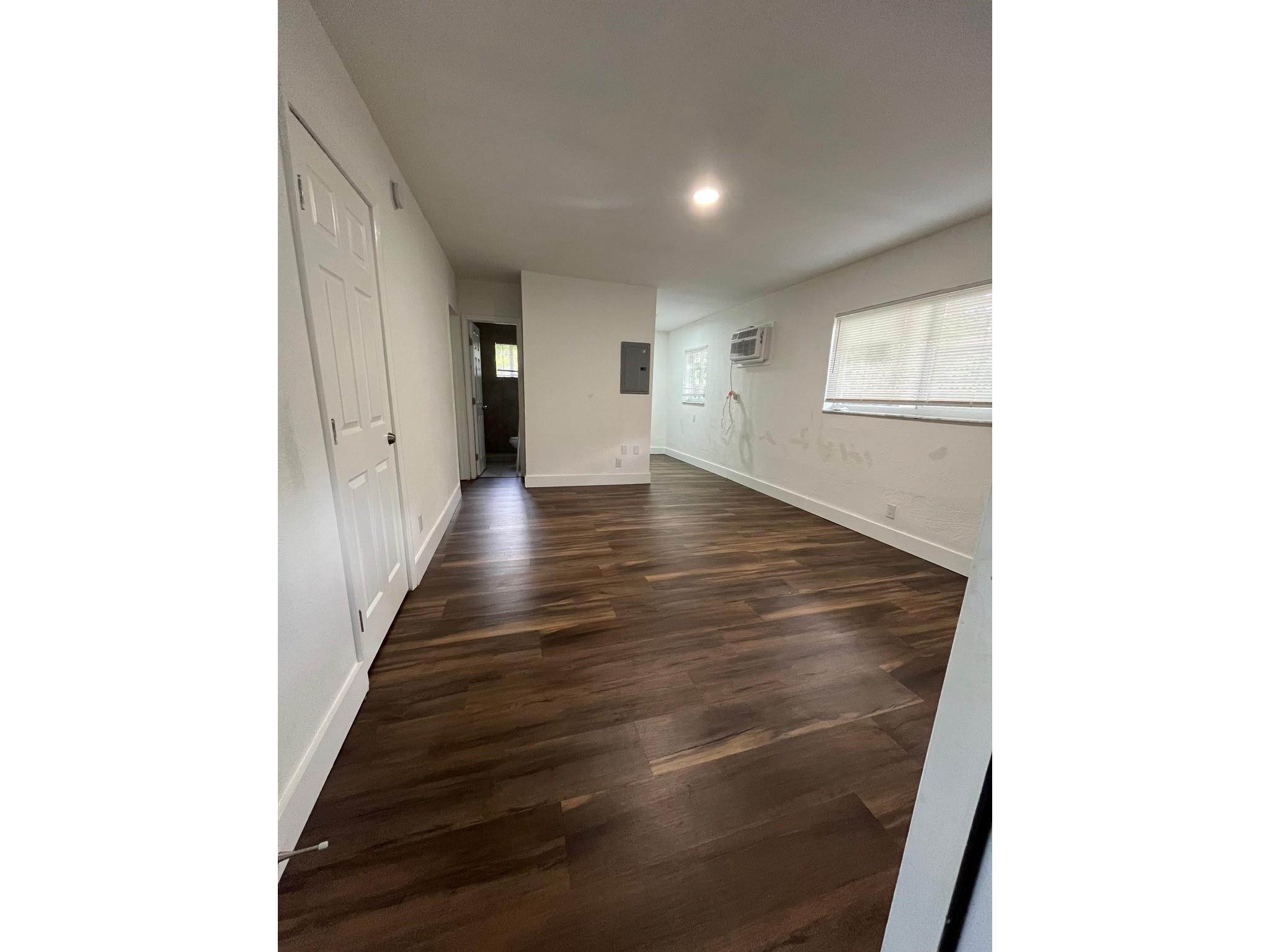 2300 6th Street 10