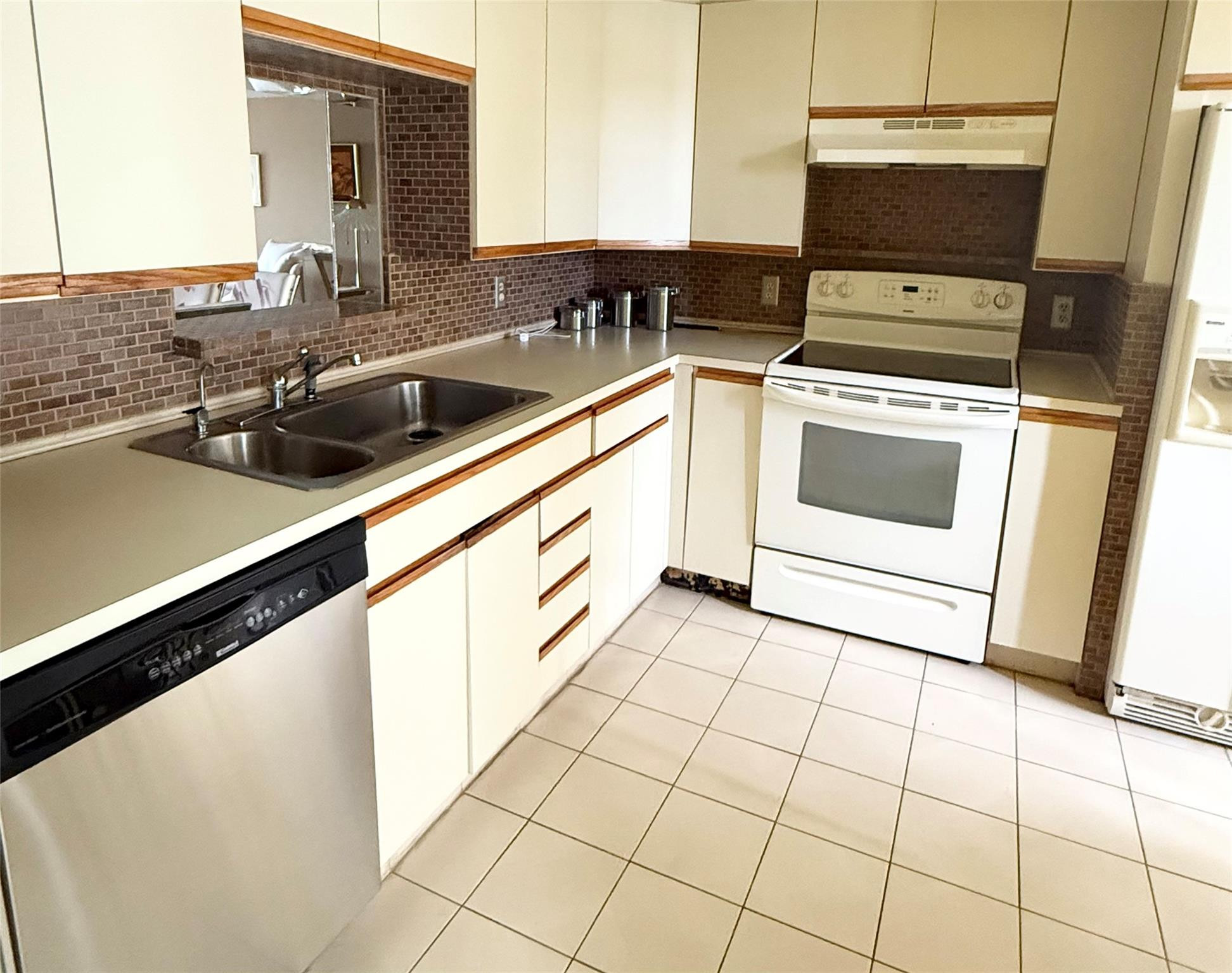 2903 SE Victoria Circle 03
