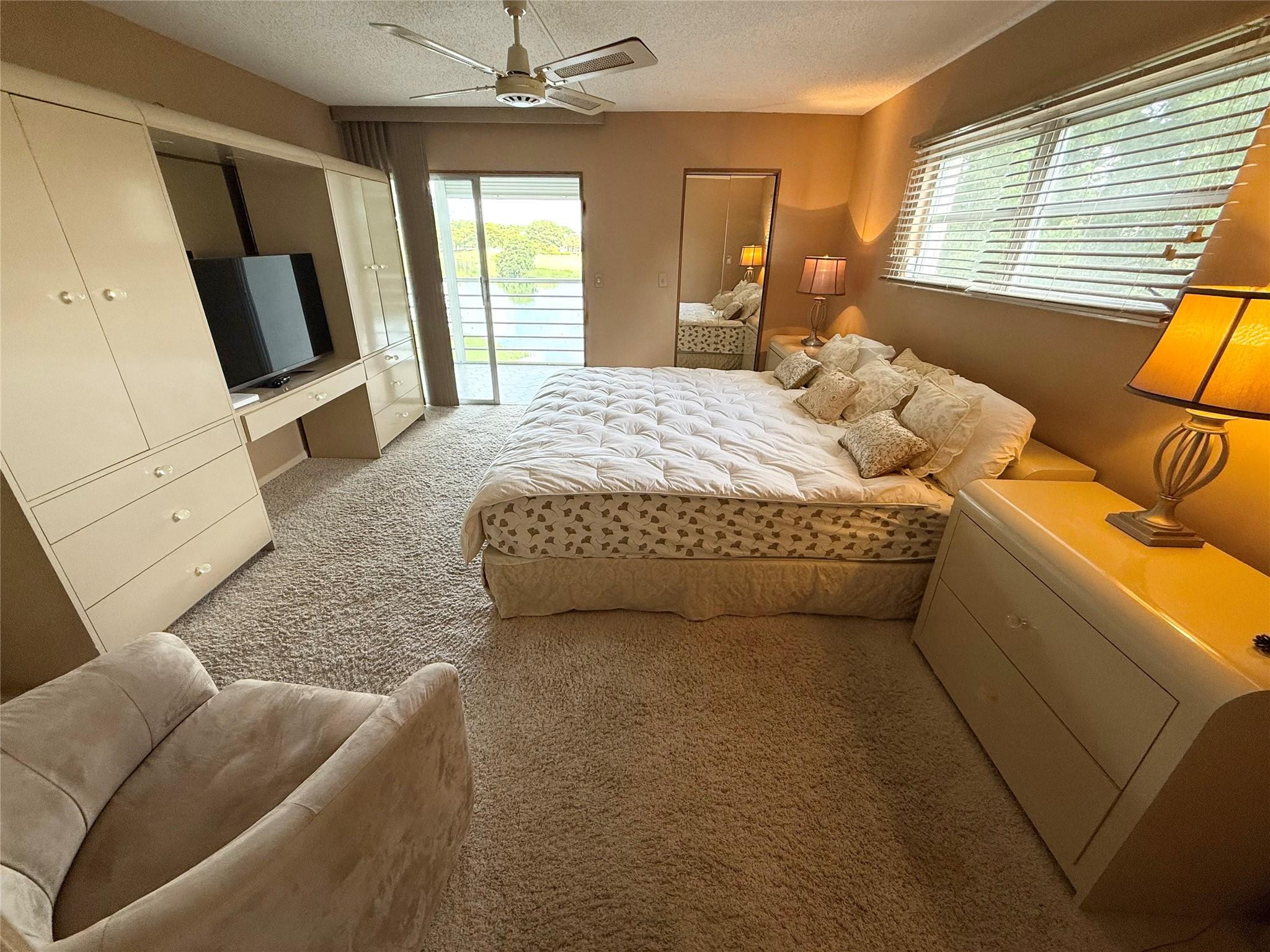 2903 SE Victoria Circle 03