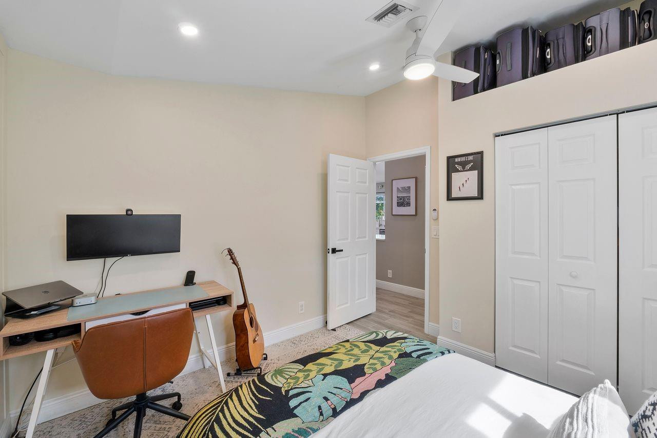 4061 NW 54th Court
