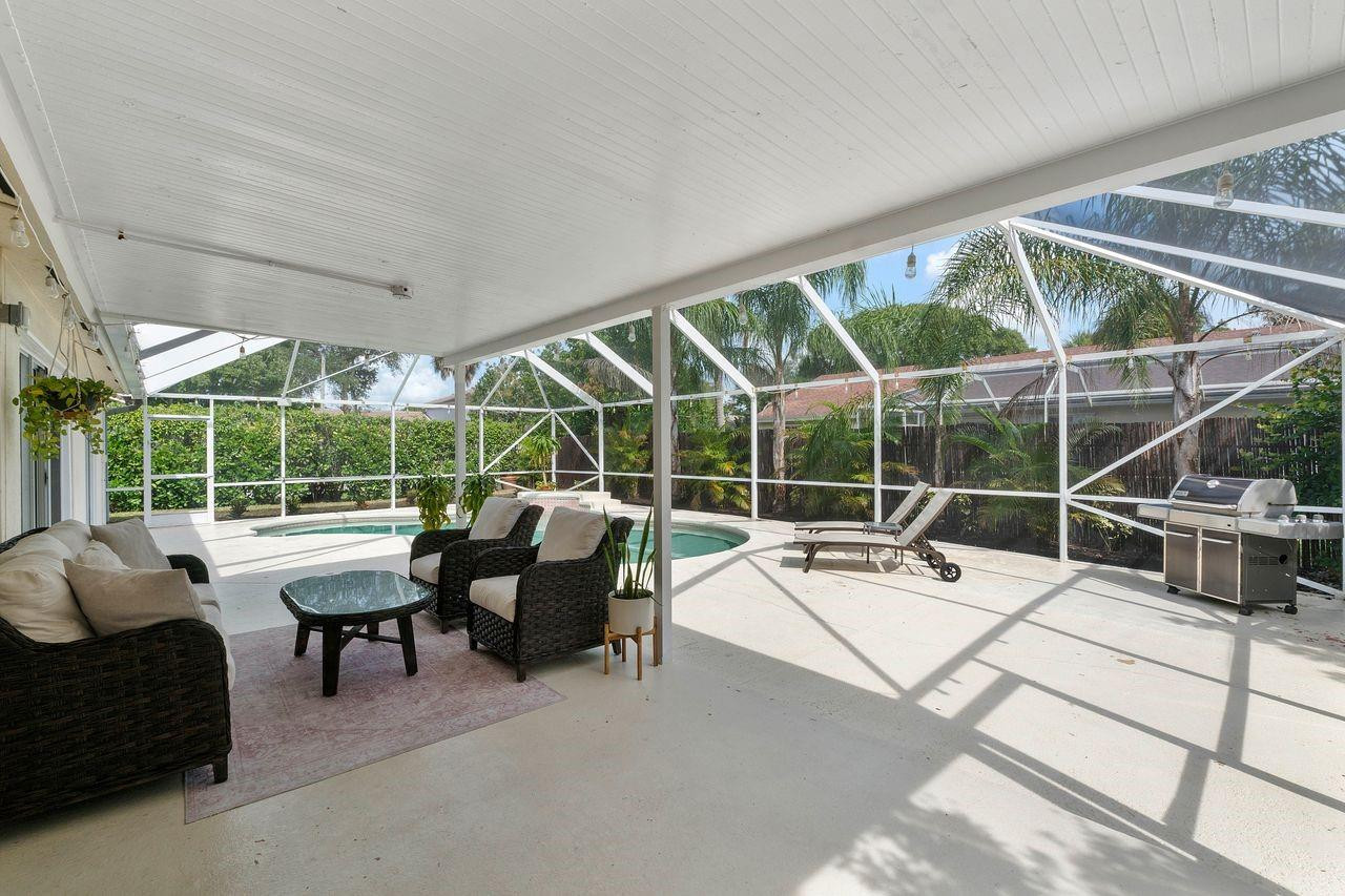 4061 NW 54th Court