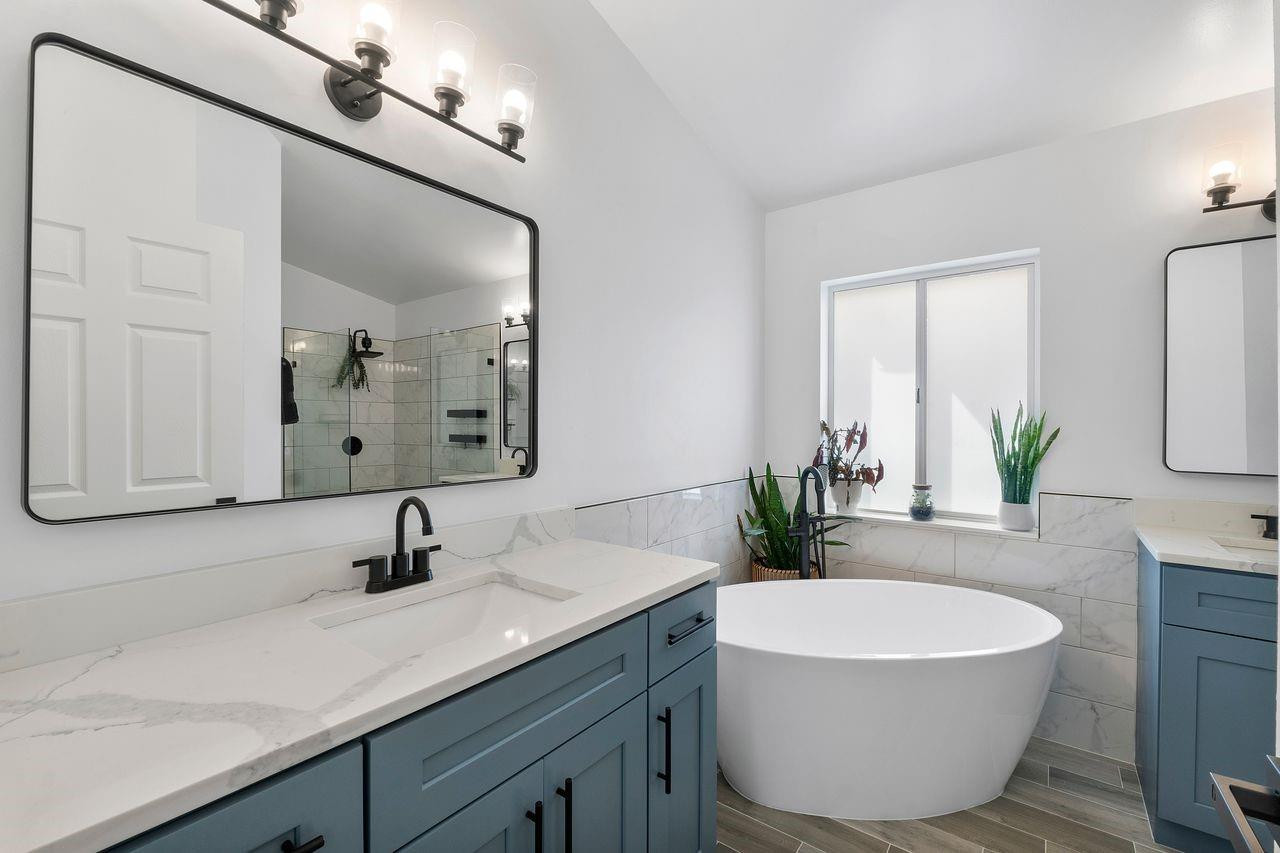 4061 NW 54th Court