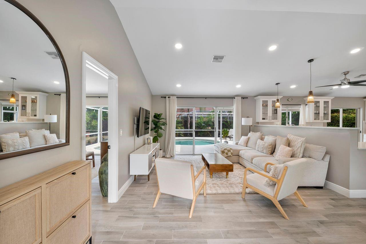 4061 NW 54th Court