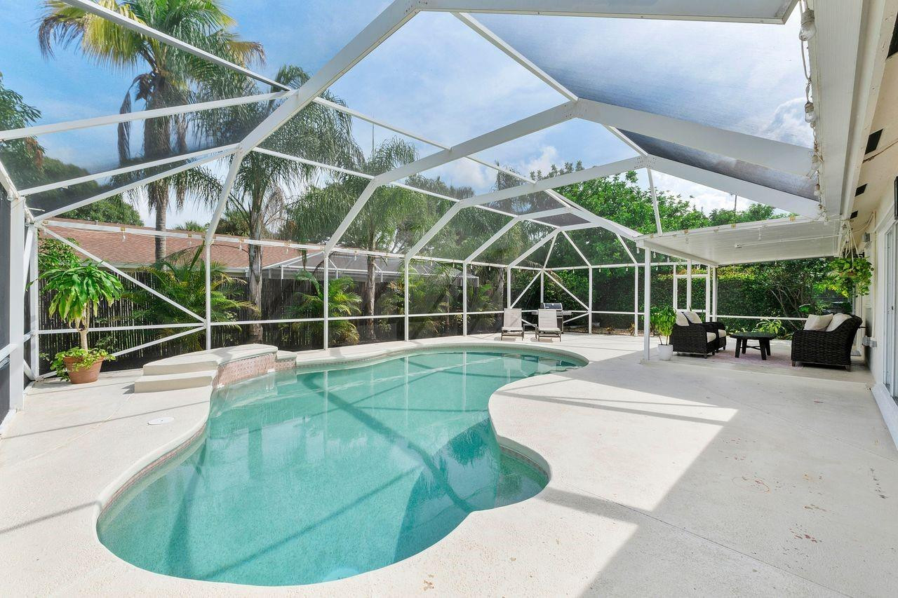 4061 NW 54th Court
