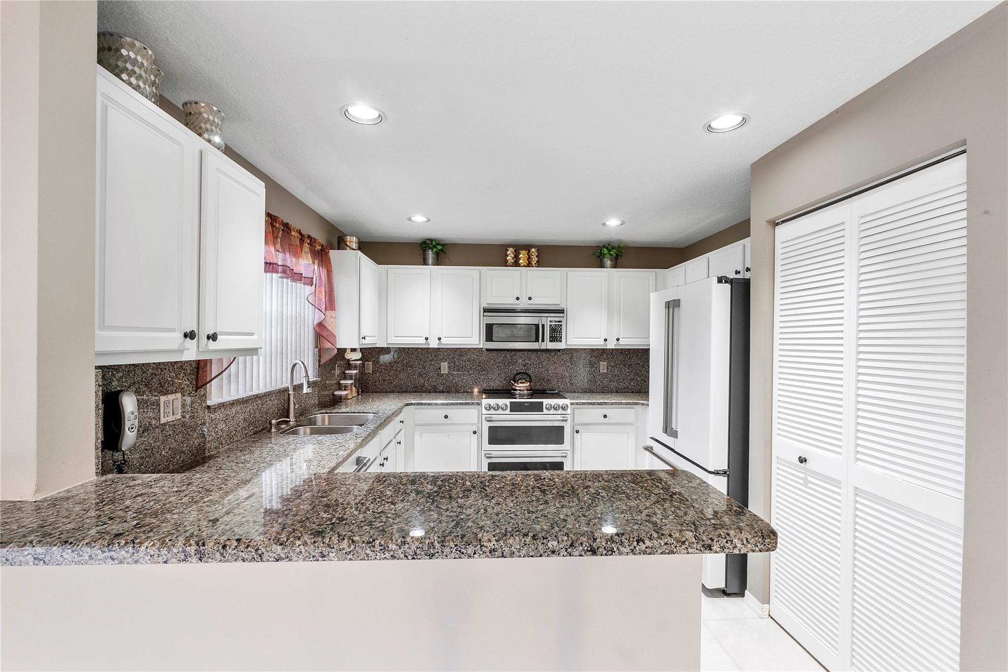 5332 NW 125th Avenue