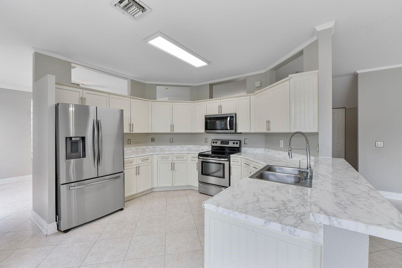5334 NW 120th Avenue