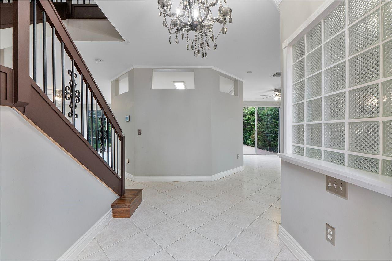 5334 NW 120th Avenue